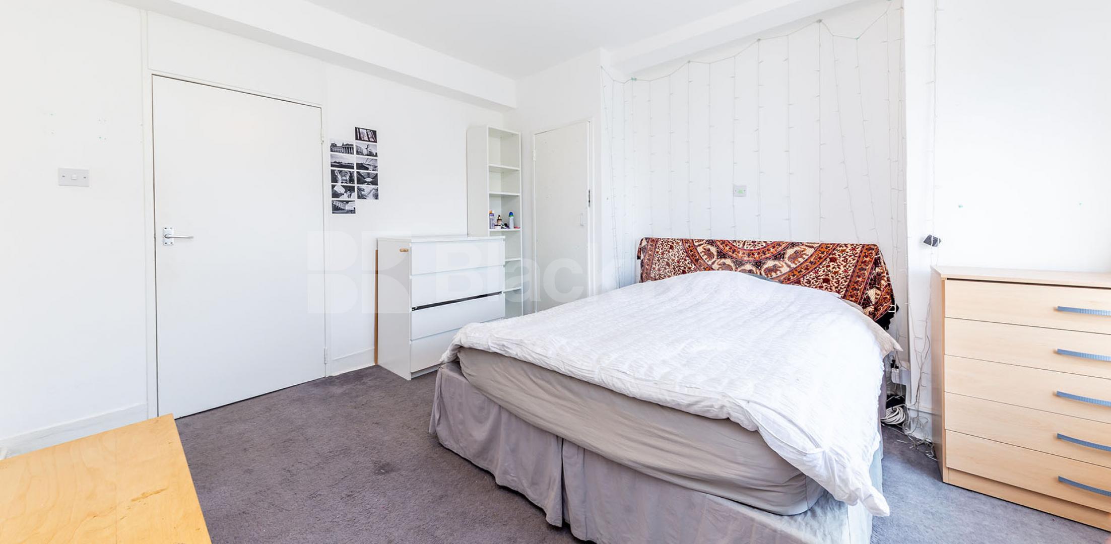 			4/5 BED IN CAMDEN!, 5 Bedroom, 1 bath, 1 reception Flat			 Crowndale Road , CAMDEN